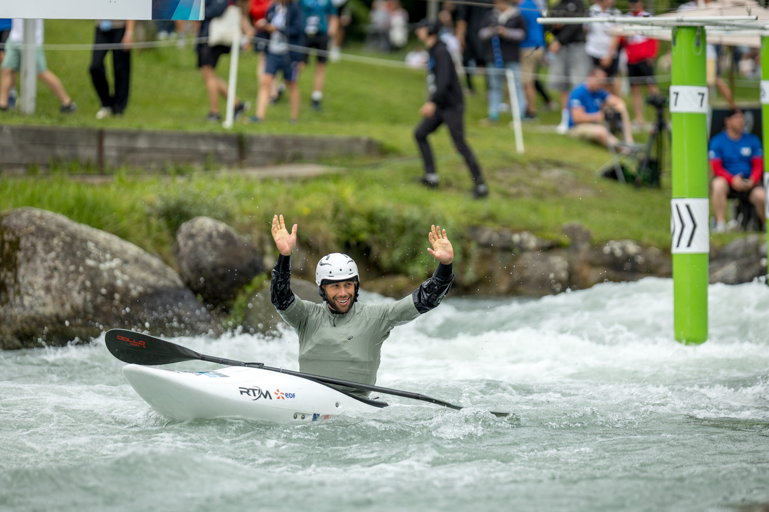 evenement international pau canoe kayak slalom extrême